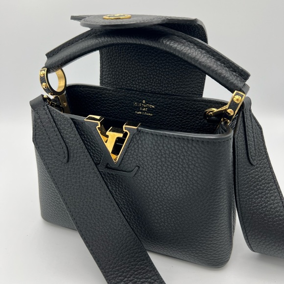 Louis Vuitton Capucines Mini Purse - Picture 12 of 12